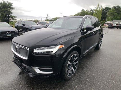 2024 Volvo XC90 B6 Plus Bright Theme 7-Seater
