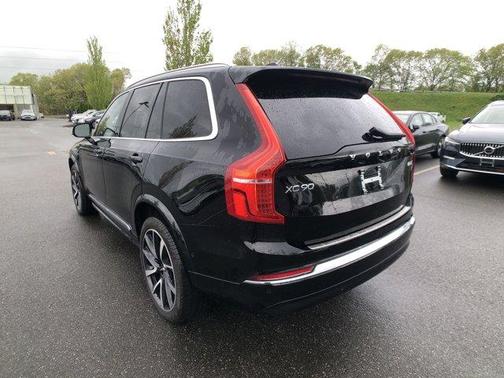 2024 Volvo XC90 B6 Plus Bright Theme 7-Seater