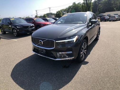 2022 Volvo XC60 B5 Inscription