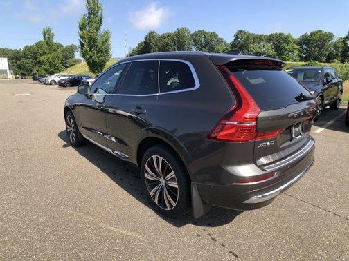 2022 Volvo XC60 B5 Inscription