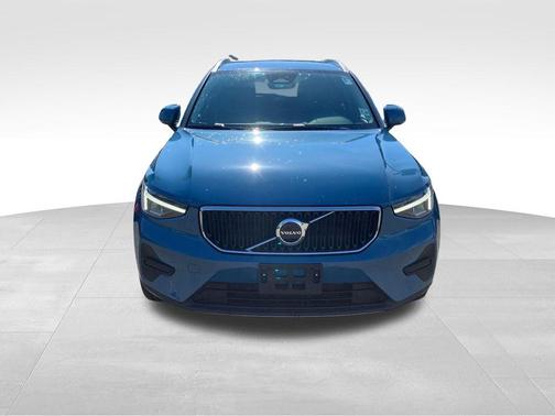 Fjord Blue Metallic 2023 Volvo XC40 B5 Core