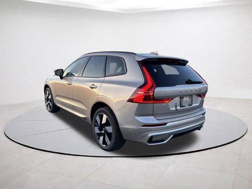 2025 Volvo XC60 Plug-In Hybrid T8 Ultra