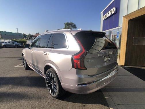 2026 Volvo XC90 B5 Plus 7-Seater