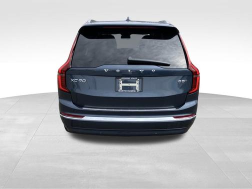2026 Volvo XC90 B5 Plus 7-Seater