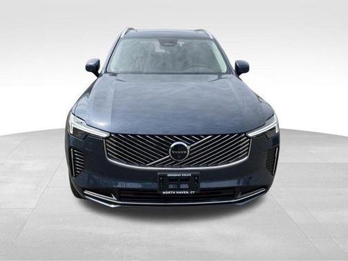 2026 Volvo XC90 B5 Plus 7-Seater