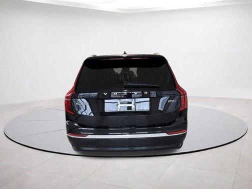 2025 Volvo XC90 PLUS