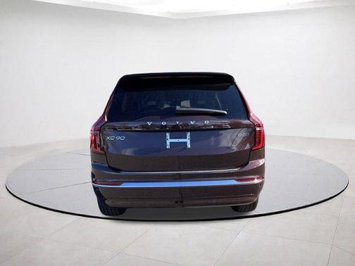 2026 Volvo XC90 B5 Core