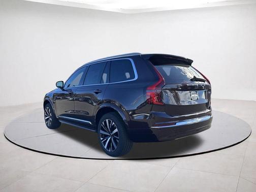 2026 Volvo XC90 B5 Core