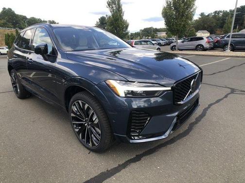 2026 Volvo XC60 B5 Ultra