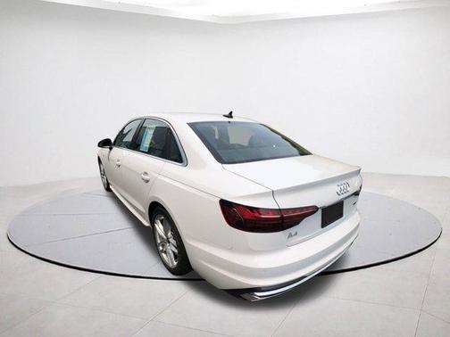 2024 Audi A4 45 S line quattro Premium