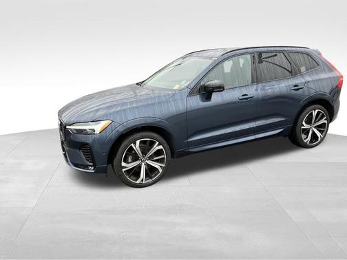 Denim Blue Metallic 2023 Volvo XC60 B5 Ultimate Dark Theme
