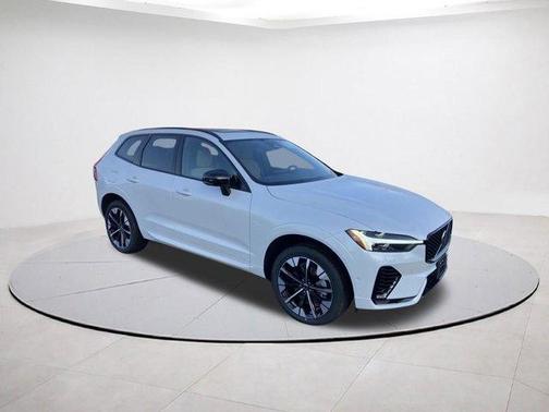 Crystal White 2026 Volvo XC60 Plug-In Hybrid T8 Plus
