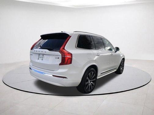 2024 Volvo XC90 B5 Core Bright Theme