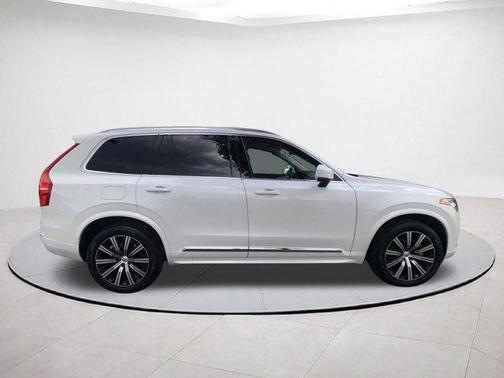 2024 Volvo XC90 B5 Core Bright Theme