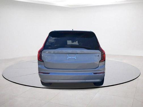 2025 Volvo XC90 PLUS