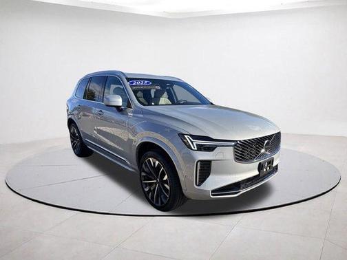 2025 Volvo XC90 PLUS