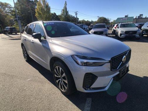 2025 Volvo XC60 B5 Plus