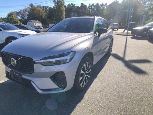 2025 Volvo XC60 B5 Plus
