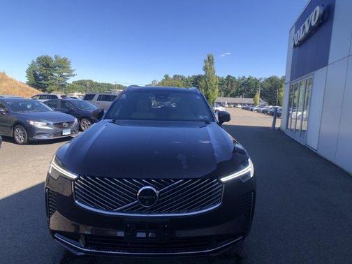 2026 Volvo XC90 B5 Plus 6-Seater