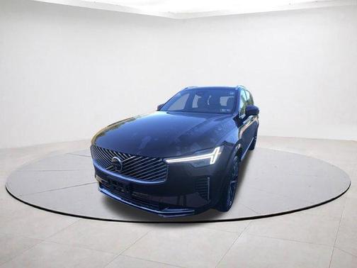 2026 Volvo XC90 B5 Plus 6-Seater
