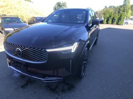 2026 Volvo XC90 B5 Plus 6-Seater