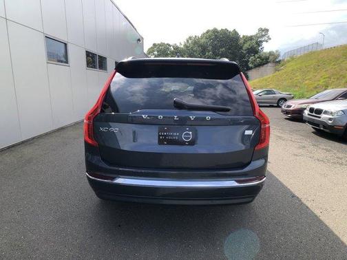 2024 Volvo XC90 Recharge Plug-In Hybrid T8 Ultimate Bright Theme 7-Seater