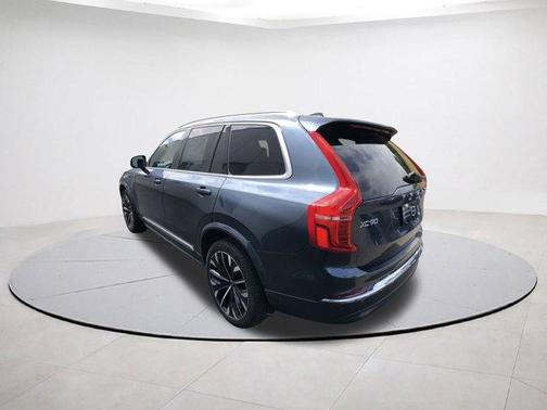 2024 Volvo XC90 Recharge Plug-In Hybrid T8 Ultimate Bright Theme 7-Seater