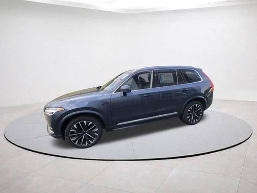 2024 Volvo XC90 Recharge Plug-In Hybrid T8 Ultimate Bright Theme 7-Seater
