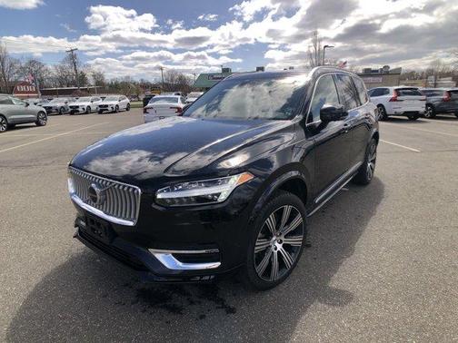 2024 Volvo XC90 B6 Plus Bright Theme 7-Seater
