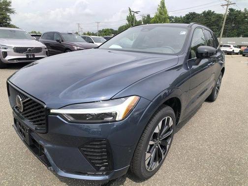 2026 Volvo XC60 PLUS