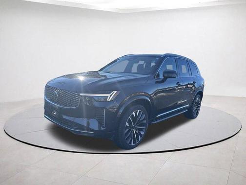 2025 Volvo XC90 B6 Plus 7-Seater