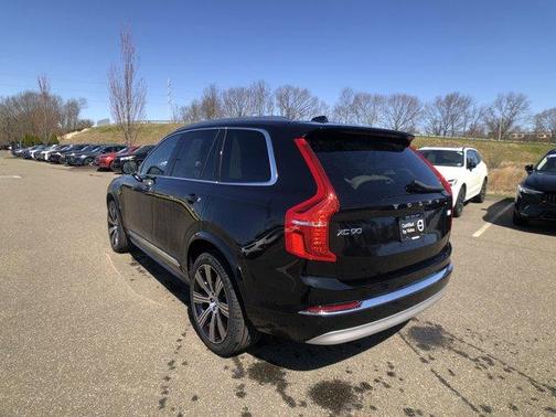 2022 Volvo XC90 Recharge Plug-In Hybrid T8 Inscription Extended Range 6P