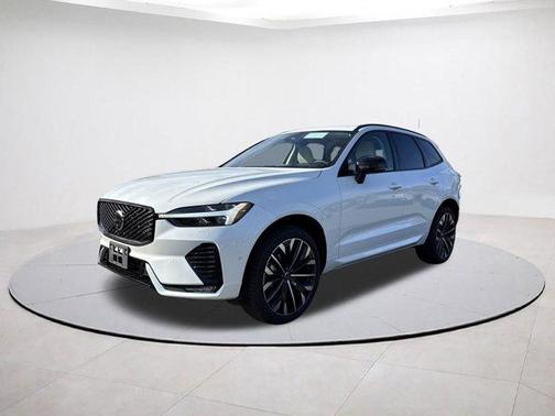 2026 Volvo XC60 B5 Ultra