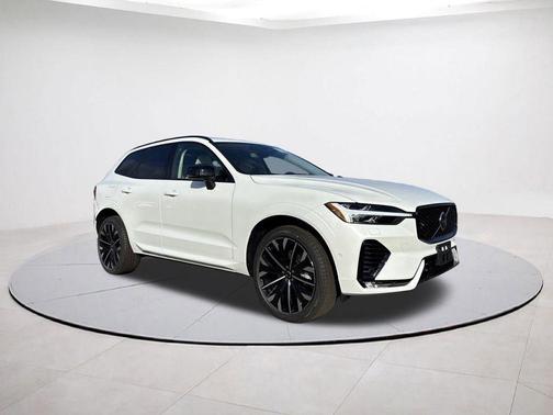 2026 Volvo XC60 B5 Ultra