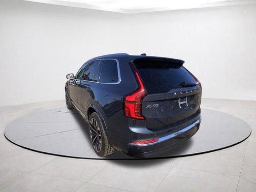 2025 Volvo XC90 PLUS