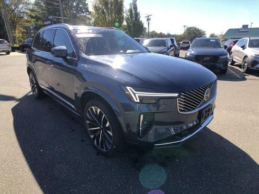 2025 Volvo XC90 PLUS