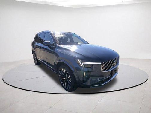 2025 Volvo XC90 PLUS