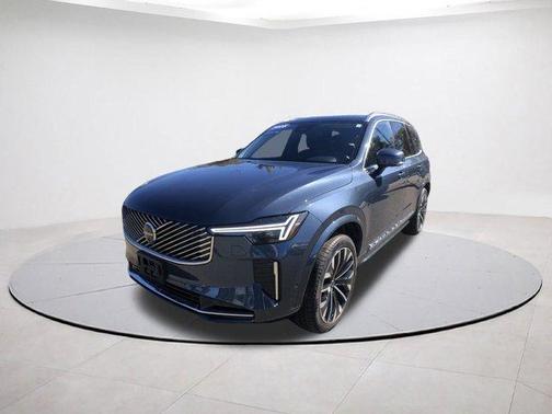 2025 Volvo XC90 PLUS