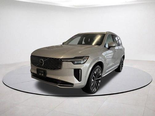 2025 Volvo XC90 B6 Plus 7-Seater