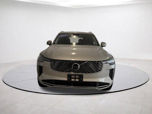 2025 Volvo XC90 B6 Plus 7-Seater