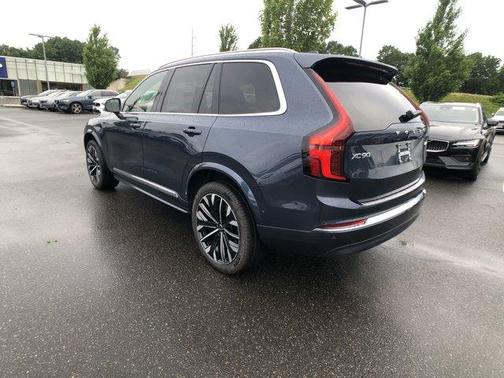 2026 Volvo XC90 PLUS