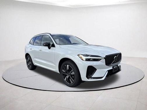 2026 Volvo XC60 B5 Core