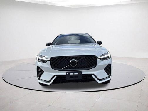 2026 Volvo XC60 B5 Core