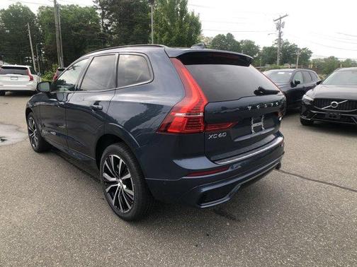 2025 Volvo XC60 B5 Plus