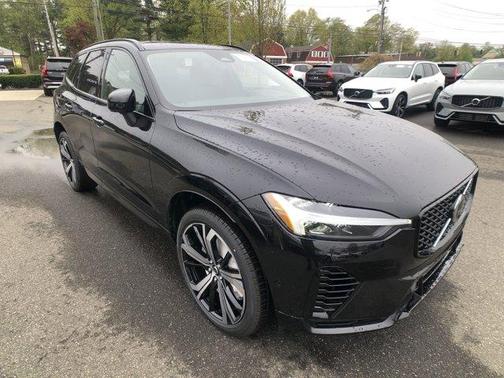 2025 Volvo XC60 Plug-In Hybrid T8 Ultra