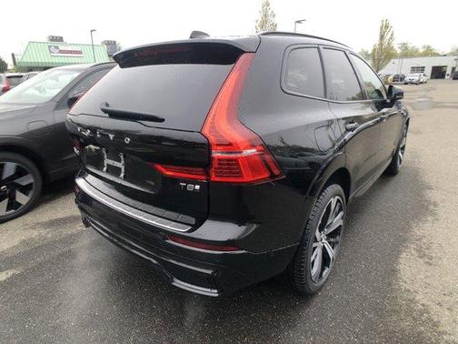 2025 Volvo XC60 Plug-In Hybrid T8 Ultra