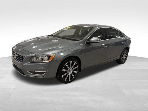 Osmium Gray Metallic 2017 Volvo S60 Inscription T5