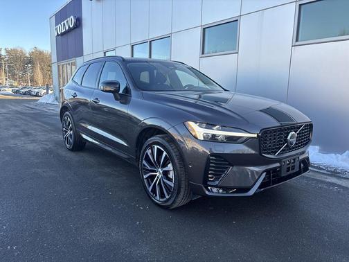 2025 Volvo XC60 B5 Plus