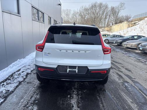 2023 Volvo XC40 Recharge Pure Electric Twin Ultimate