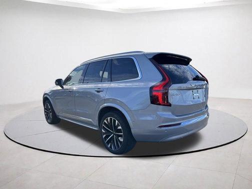 2025 Volvo XC90 B6 Plus 7-Seater